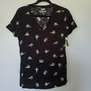 3for$25 mudd elephant v neck t shirt NWT trendy